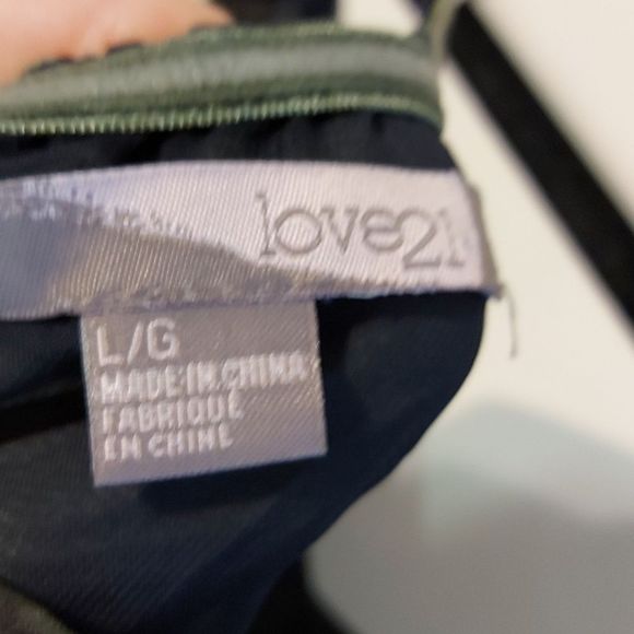 Forever21 satin dress sz. L - Picture 4 of 5